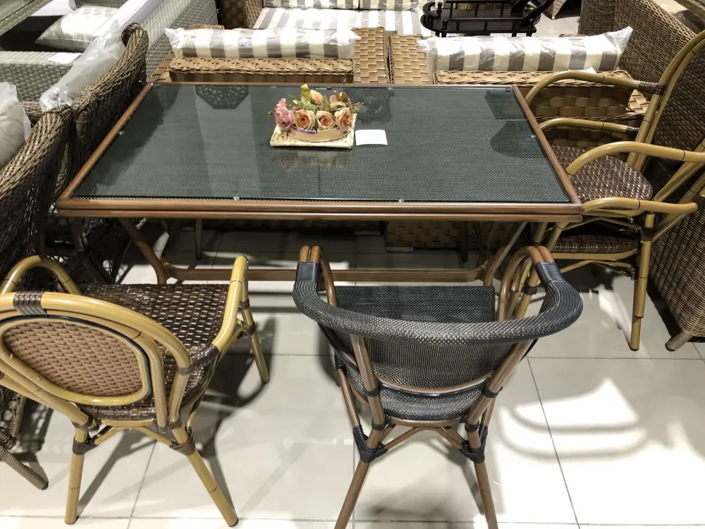 Стол bistro
