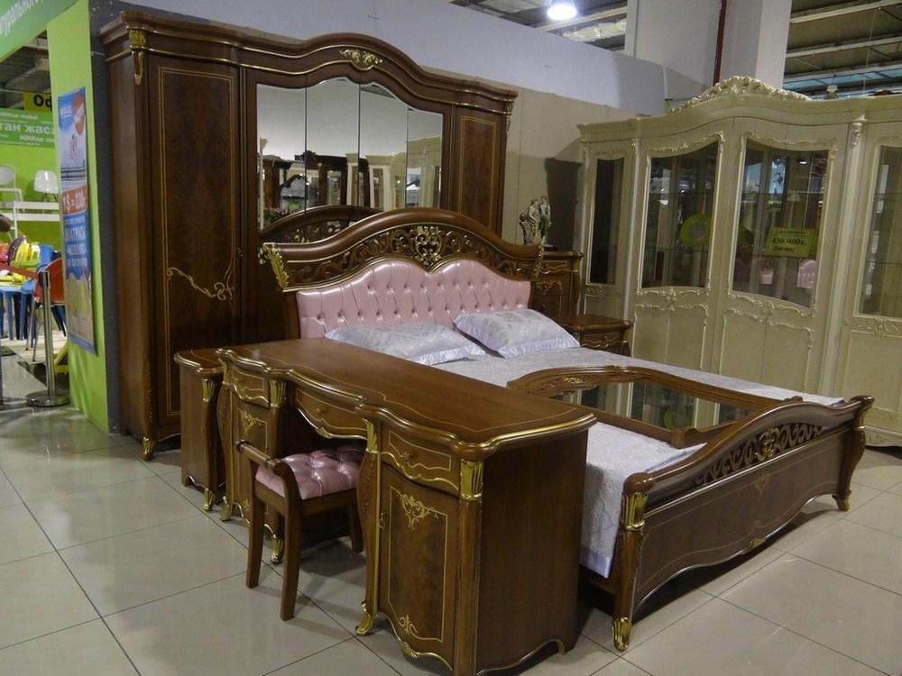 Спальный гарнитур "Романтика"