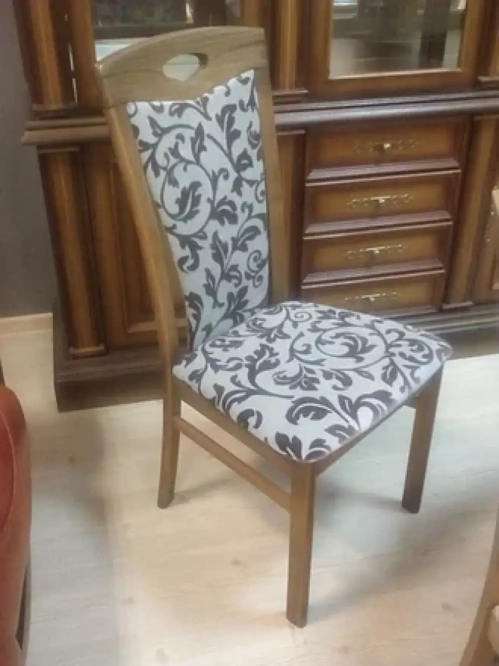 стул Каприз