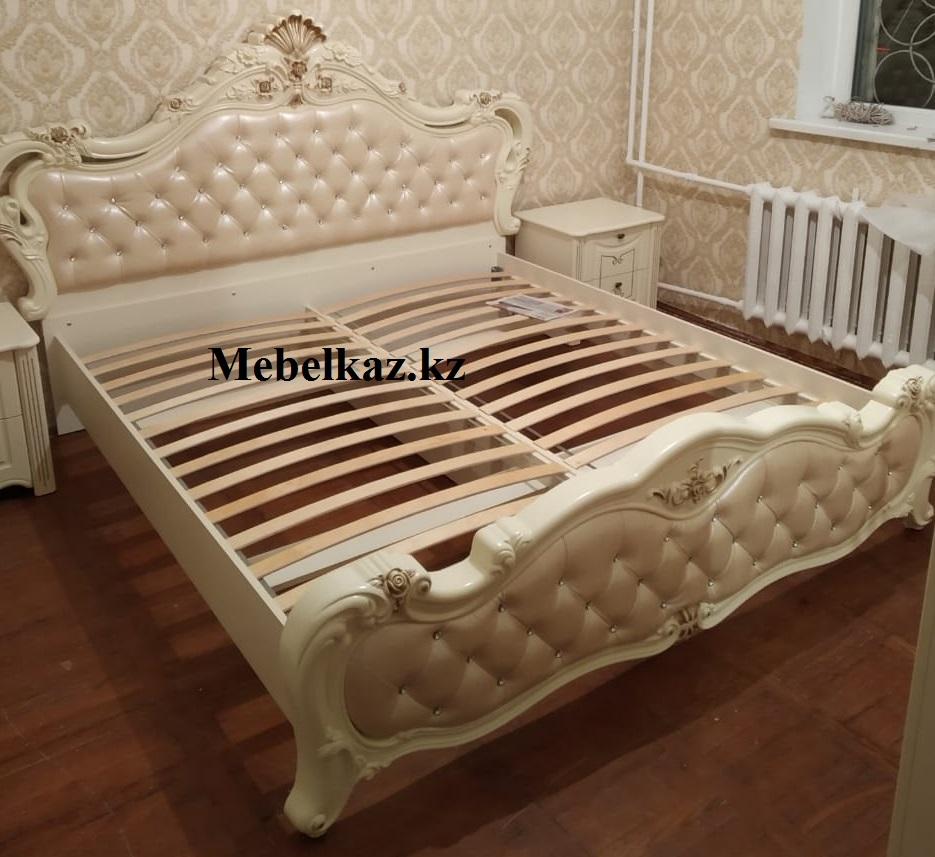 Спальный гарнитур "Амели 4 Д"
